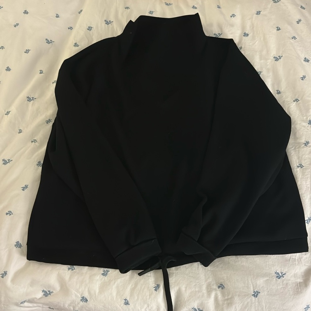 Caracilia Women’s Black Sweatshirt - Large